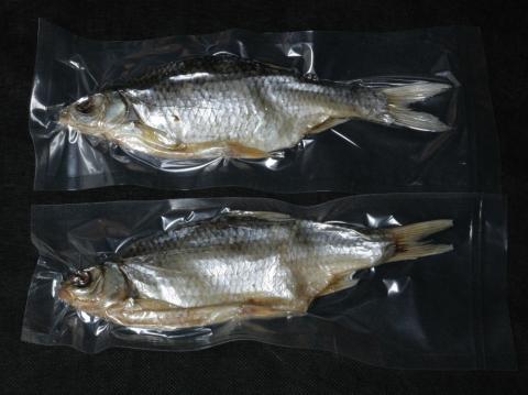 Вакуумная упаковка вяленой рыбы по 1 шт